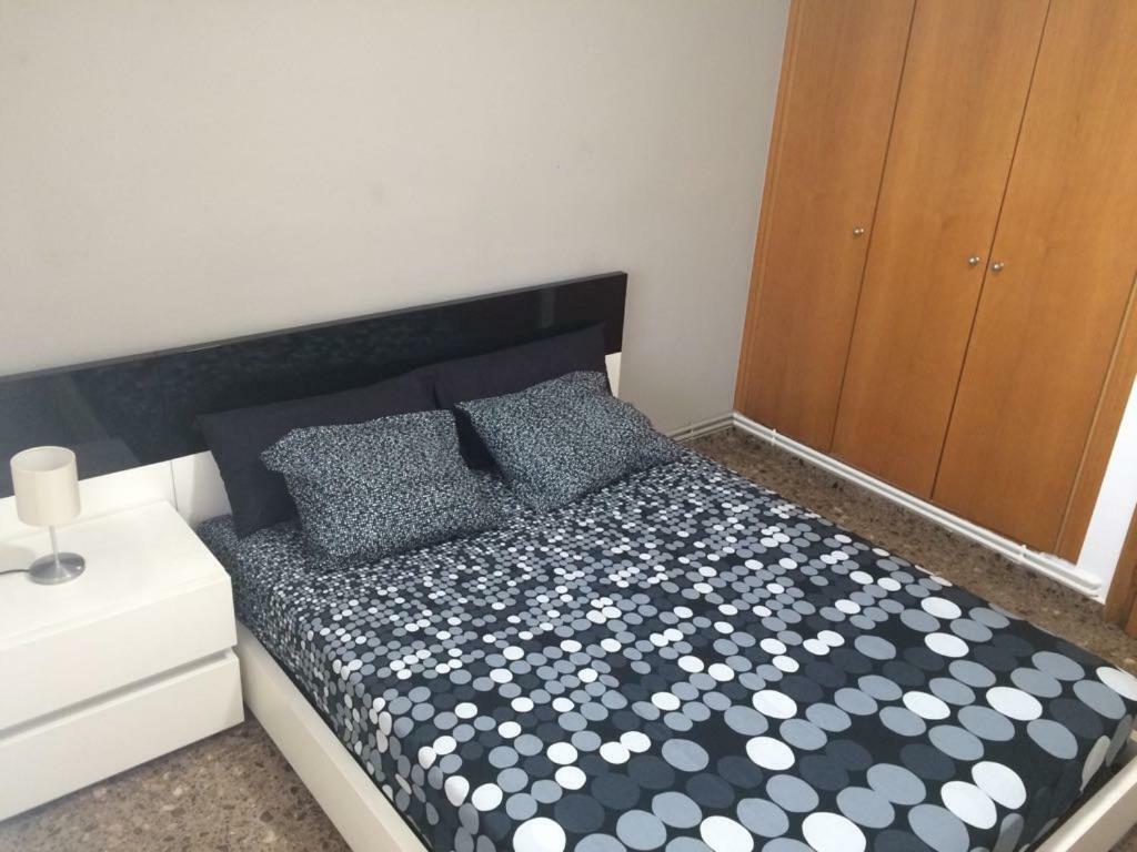 Amplio Y Comodo Apartamento Con Parking Apartamento Valência Exterior foto